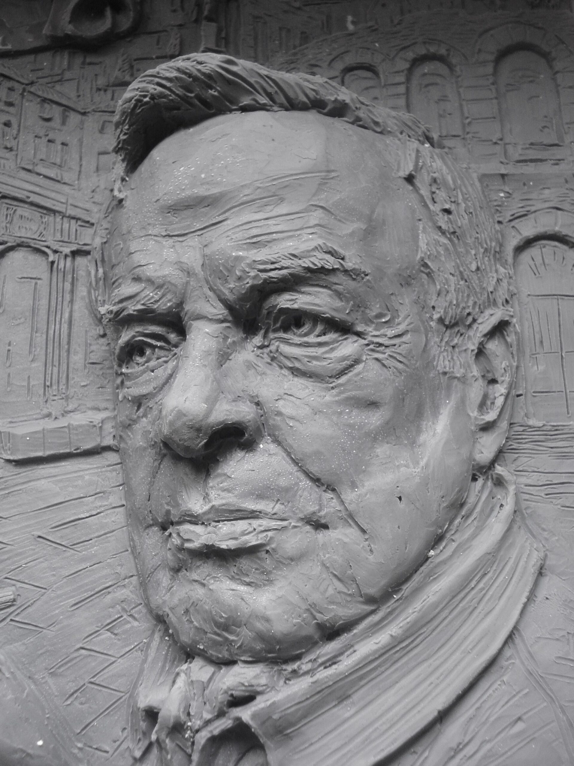 Ritratto scultoreo del Maestro Franco Zeffirelli Ritratto scultoreo del Maestro Franco Zeffirelli
